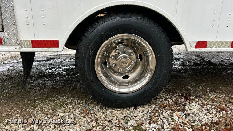 image for item ET6696 2021 Chevrolet Express 3500 delivery van