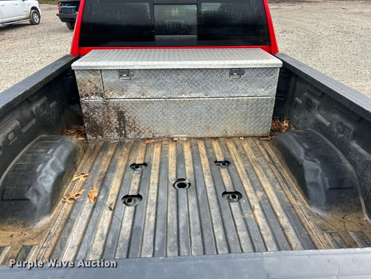 image for item ET6708 2021 GMC Sierra 2500HD SLT Crew Cab pickup truck