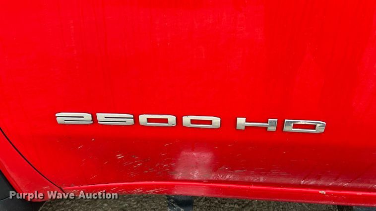 image for item ET6708 2021 GMC Sierra 2500HD SLT Crew Cab pickup truck