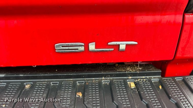 image for item ET6708 2021 GMC Sierra 2500HD SLT Crew Cab pickup truck