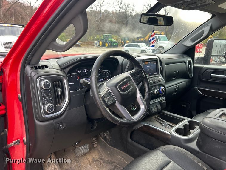 image for item ET6708 2021 GMC Sierra 2500HD SLT Crew Cab pickup truck