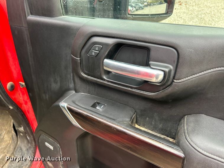 image for item ET6708 2021 GMC Sierra 2500HD SLT Crew Cab pickup truck