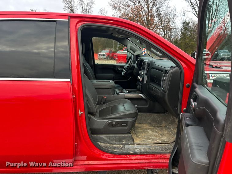 image for item ET6708 2021 GMC Sierra 2500HD SLT Crew Cab pickup truck