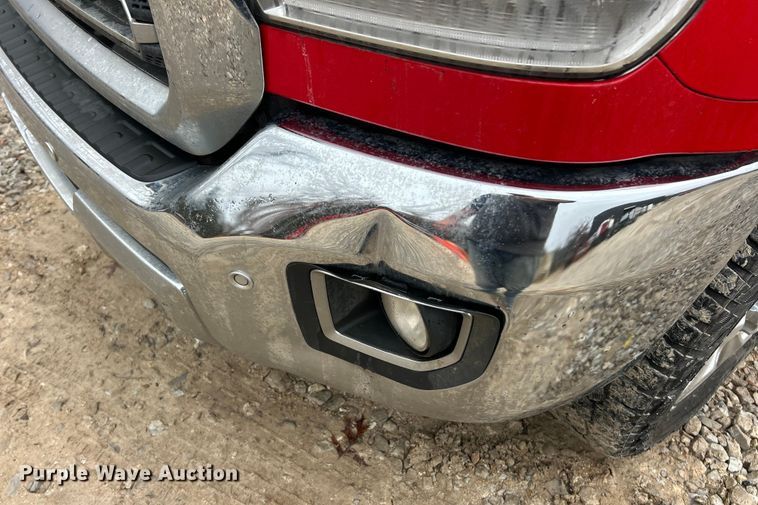 image for item ET6709 2019 GMC Sierra 2500HD SLT Crew Cab pickup truck