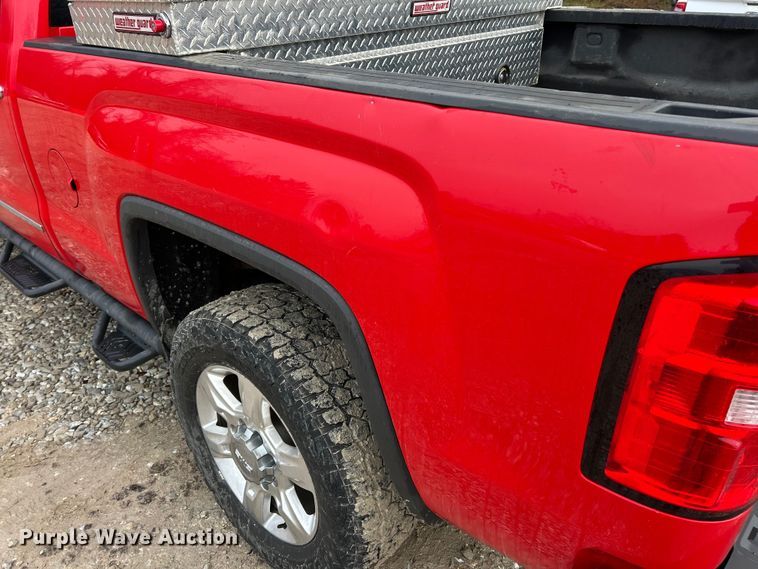 image for item ET6709 2019 GMC Sierra 2500HD SLT Crew Cab pickup truck