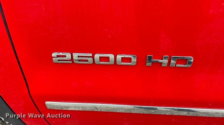 image for item ET6709 2019 GMC Sierra 2500HD SLT Crew Cab pickup truck