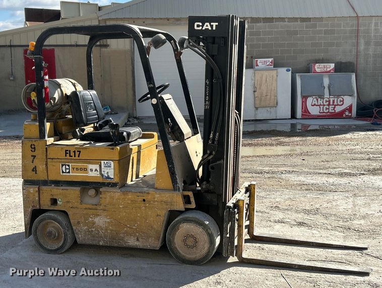 image for item ET6723 Caterpillar T50D SA forklift