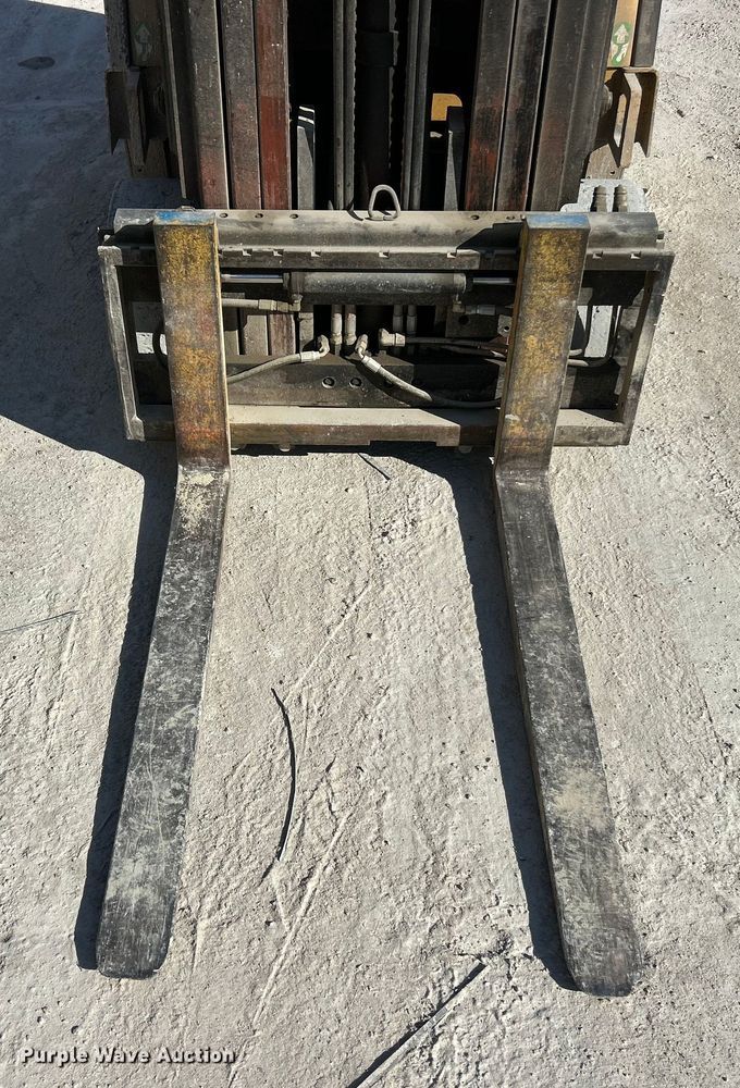 image for item ET6723 Caterpillar T50D SA forklift