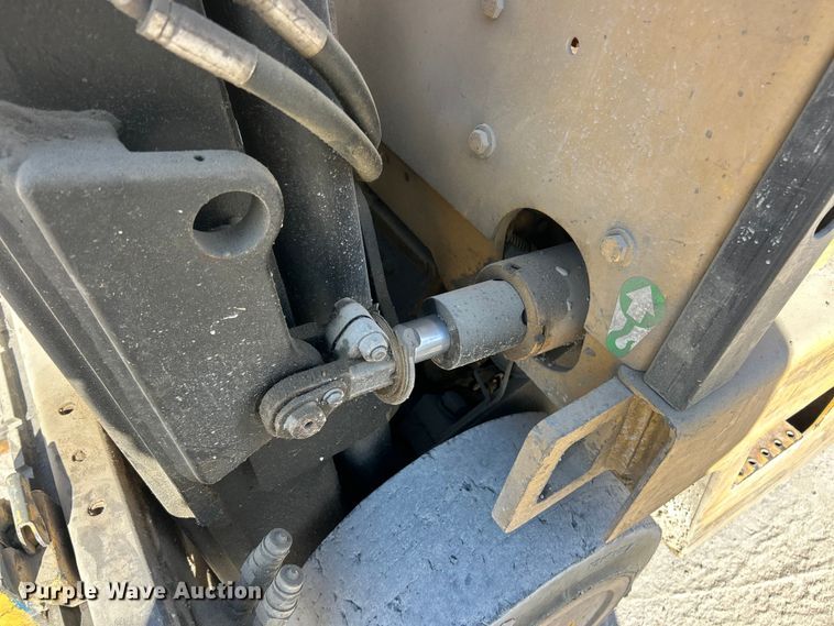 image for item ET6723 Caterpillar T50D SA forklift