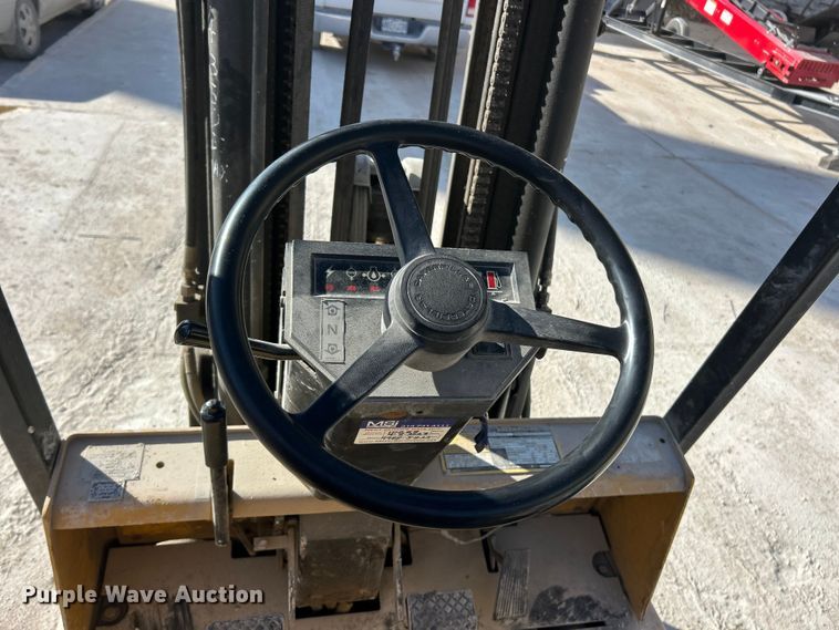 image for item ET6723 Caterpillar T50D SA forklift