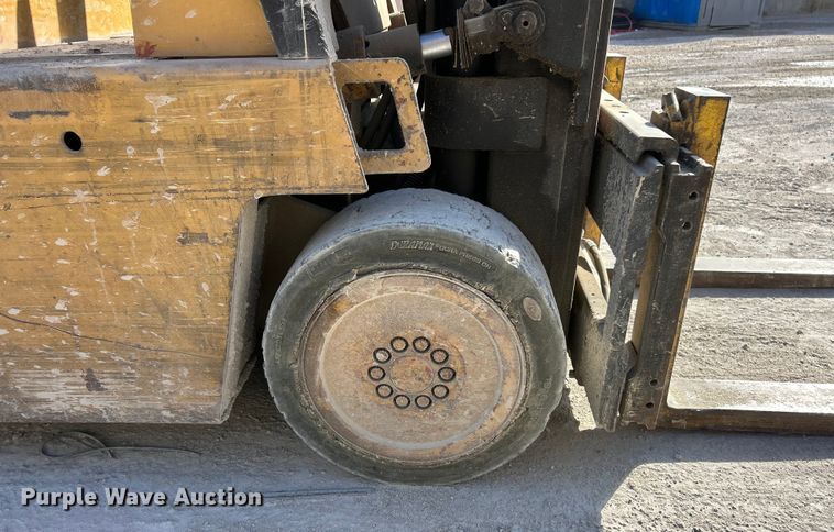 image for item ET6723 Caterpillar T50D SA forklift