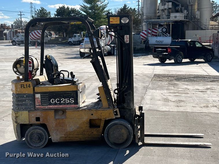 MONTACARGAS DAEWOO GC25S