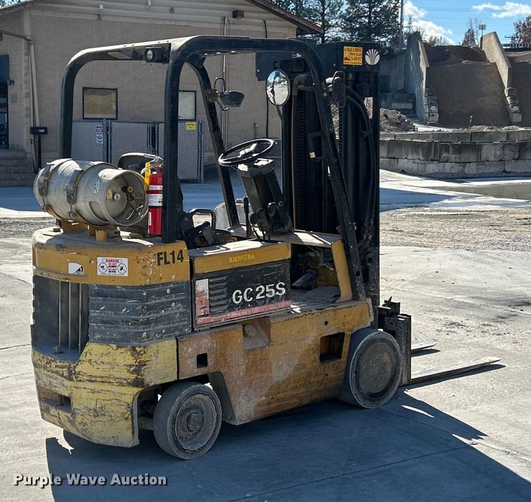 MONTACARGAS DAEWOO GC25S