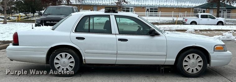 image for item ET6728 2008 Ford Crown Victoria Police Interceptor 