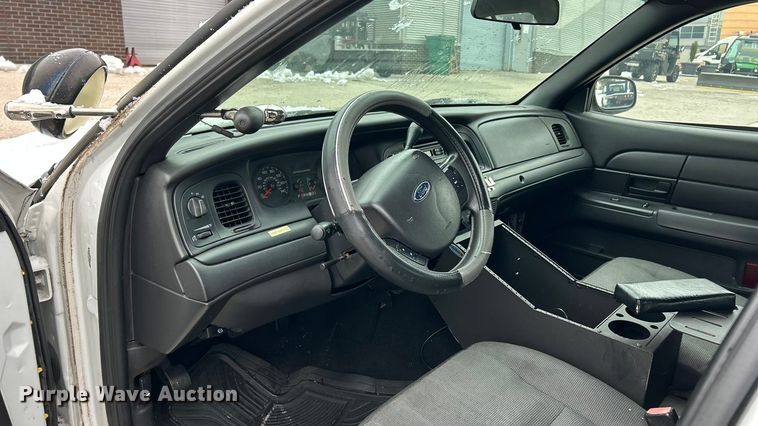 image for item ET6728 2008 Ford Crown Victoria Police Interceptor 