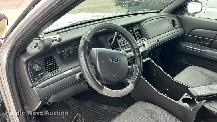 image for item ET6728 2008 Ford Crown Victoria Police Interceptor 