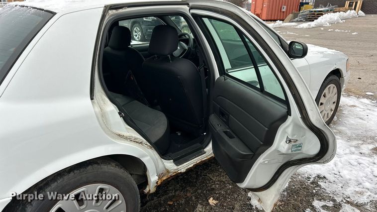 image for item ET6728 2008 Ford Crown Victoria Police Interceptor 