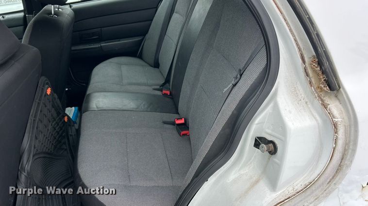 image for item ET6728 2008 Ford Crown Victoria Police Interceptor 