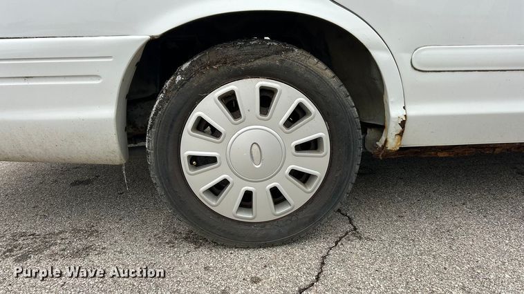 image for item ET6728 2008 Ford Crown Victoria Police Interceptor 