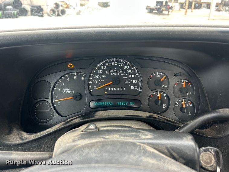 image for item ET6730 2006 Chevrolet Silverado 1500 pickup truck