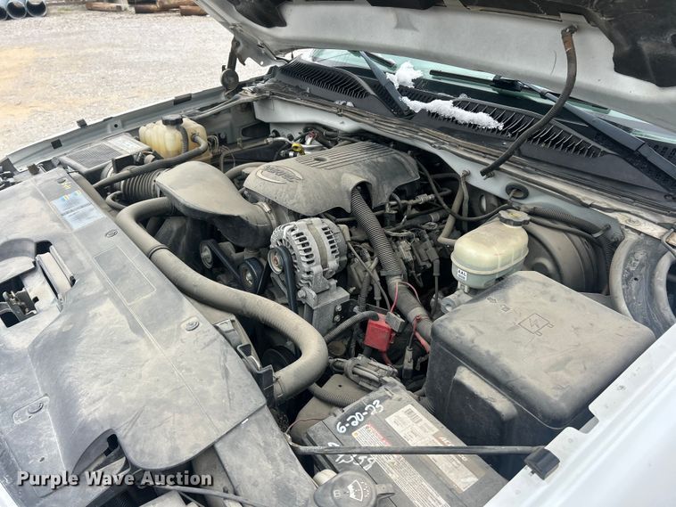 image for item ET6730 2006 Chevrolet Silverado 1500 pickup truck