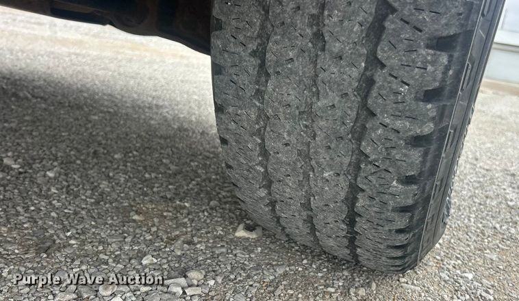 image for item ET6730 2006 Chevrolet Silverado 1500 pickup truck