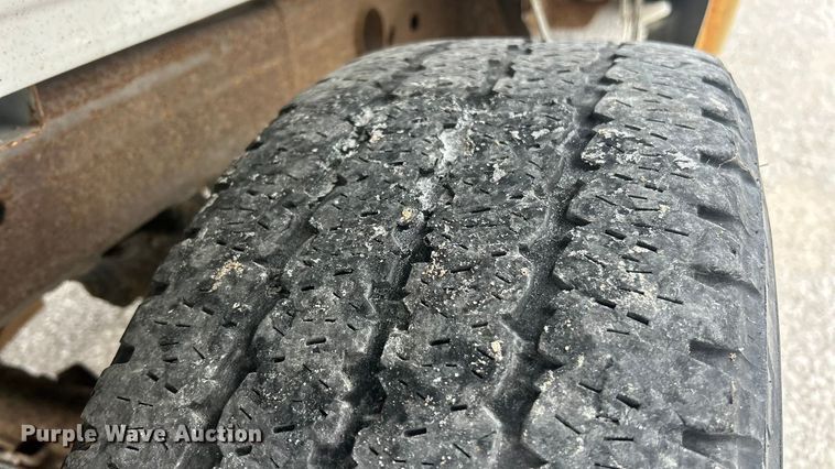 image for item ET6730 2006 Chevrolet Silverado 1500 pickup truck