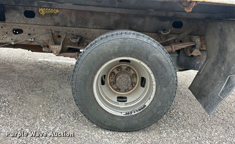 image for item ET6731 2007 Ford F350 XL Super Duty dump bed pickup truck