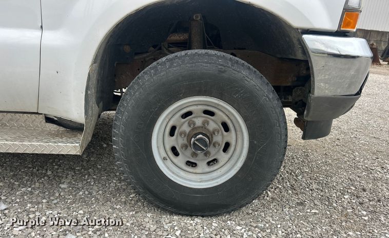 image for item ET6732 2003 Ford F250 XL Super Duty utility bed pickup truck