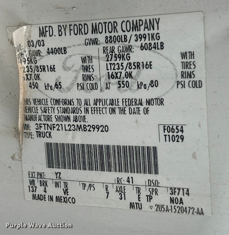 image for item ET6732 2003 Ford F250 XL Super Duty utility bed pickup truck