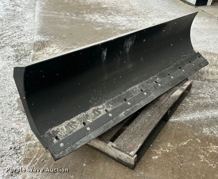 image for item ET6733 John Deere 72