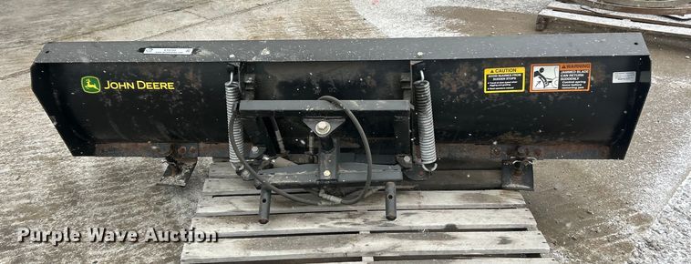 image for item ET6733 John Deere 72