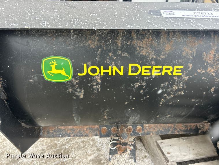 image for item ET6733 John Deere 72