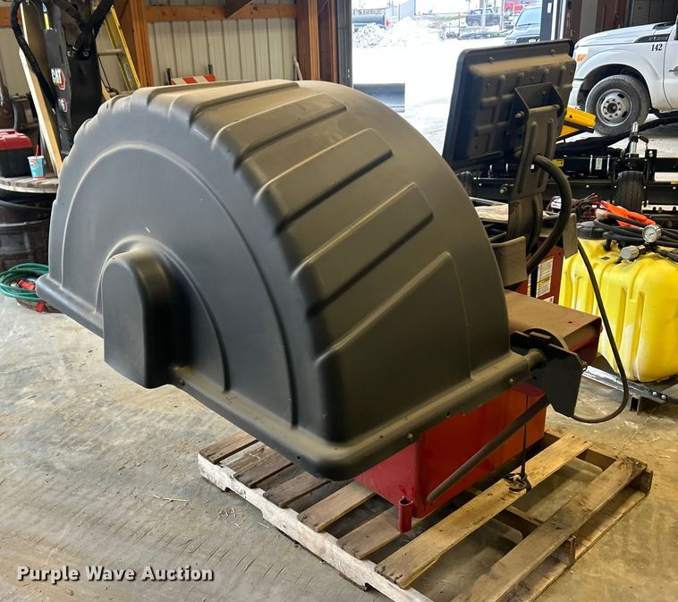 image for item ET6738 Coats 1100 tire balancer