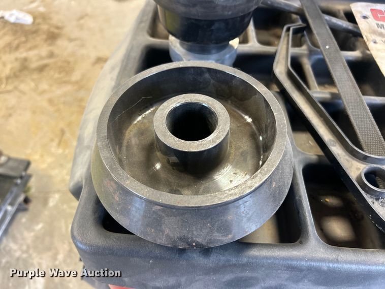 image for item ET6738 Coats 1100 tire balancer