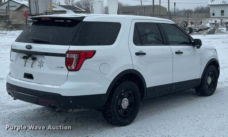 image for item ET6740 2017 Ford Explorer Police Interceptor SUV