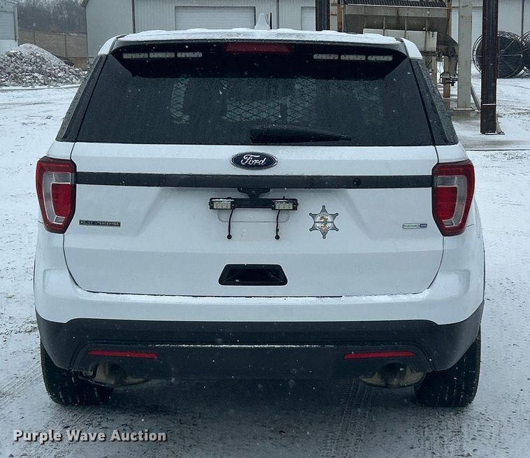 image for item ET6740 2017 Ford Explorer Police Interceptor SUV