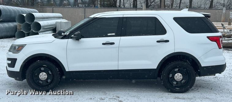 image for item ET6740 2017 Ford Explorer Police Interceptor SUV