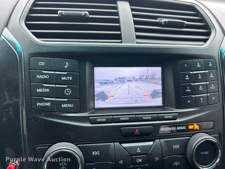 image for item ET6740 2017 Ford Explorer Police Interceptor SUV