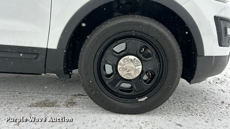 image for item ET6740 2017 Ford Explorer Police Interceptor SUV