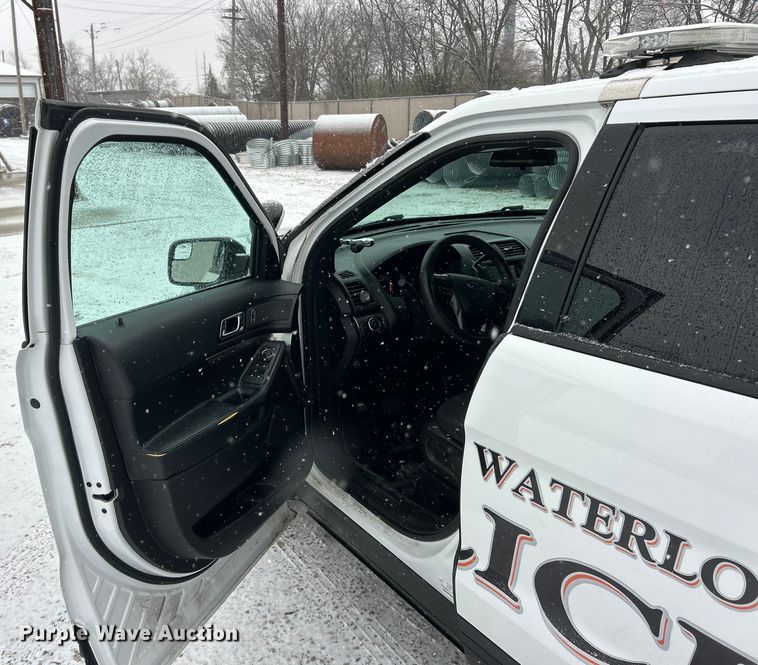 image for item ET6741 2017 Ford Explorer Police Interceptor SUV