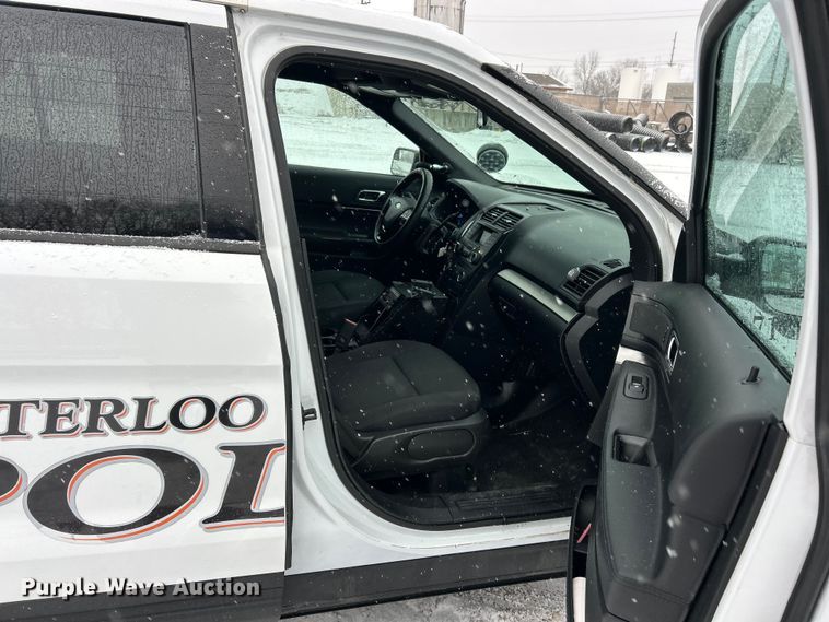 image for item ET6741 2017 Ford Explorer Police Interceptor SUV