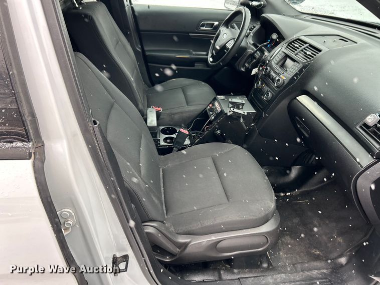 image for item ET6741 2017 Ford Explorer Police Interceptor SUV