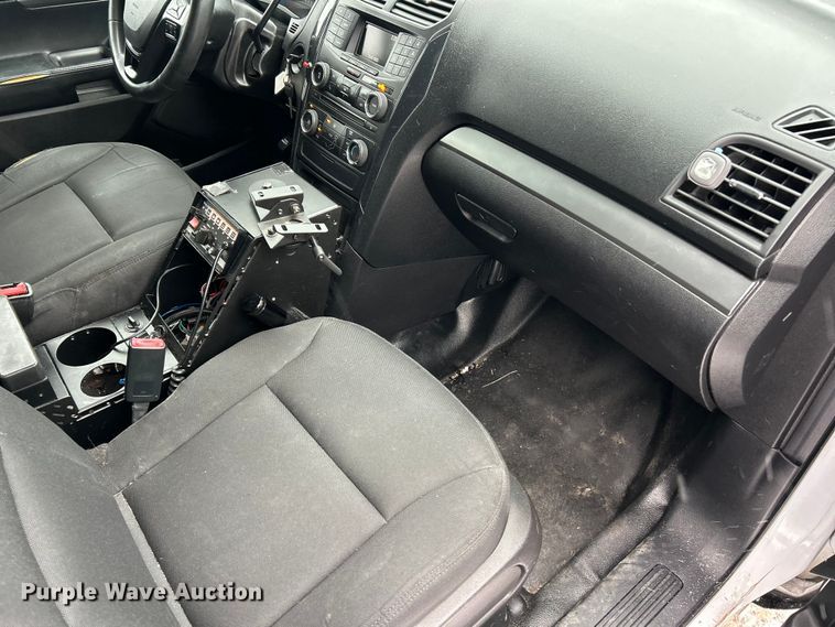 image for item ET6741 2017 Ford Explorer Police Interceptor SUV