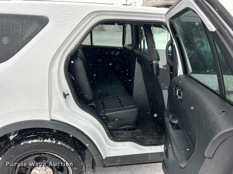 image for item ET6741 2017 Ford Explorer Police Interceptor SUV