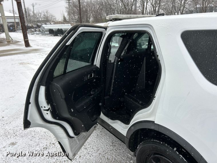 image for item ET6741 2017 Ford Explorer Police Interceptor SUV