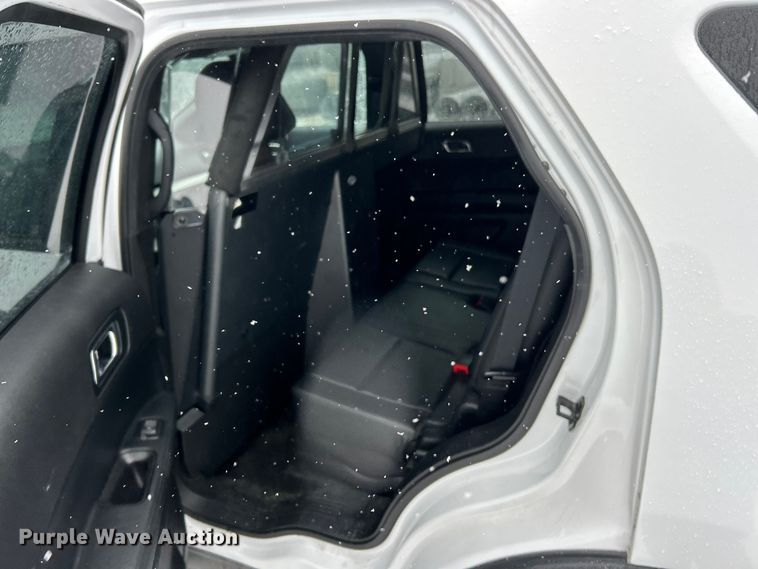 image for item ET6741 2017 Ford Explorer Police Interceptor SUV