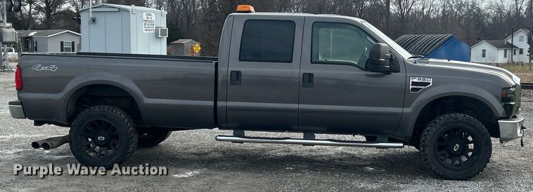 image for item ET6751 2008 Ford F350 Super Duty Crew Cab pickup truck