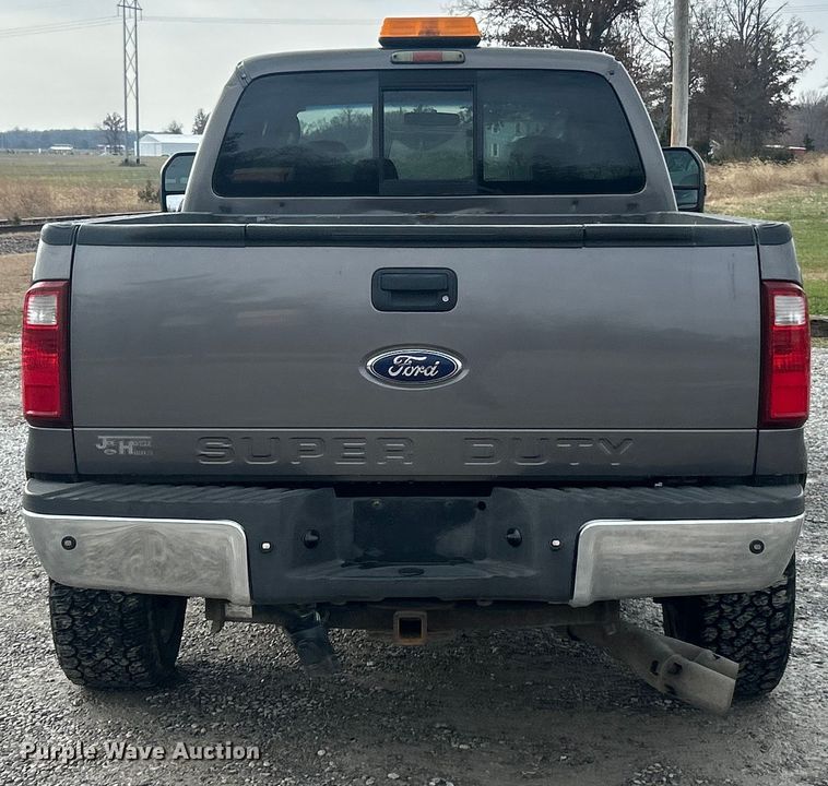 image for item ET6751 2008 Ford F350 Super Duty Crew Cab pickup truck