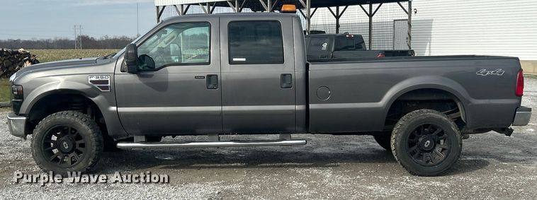 image for item ET6751 2008 Ford F350 Super Duty Crew Cab pickup truck